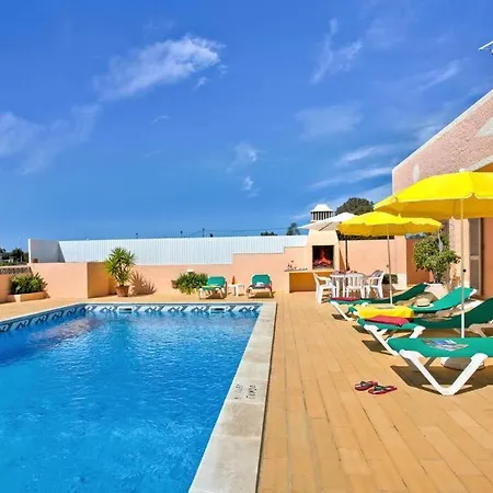 Vila Guita Family House