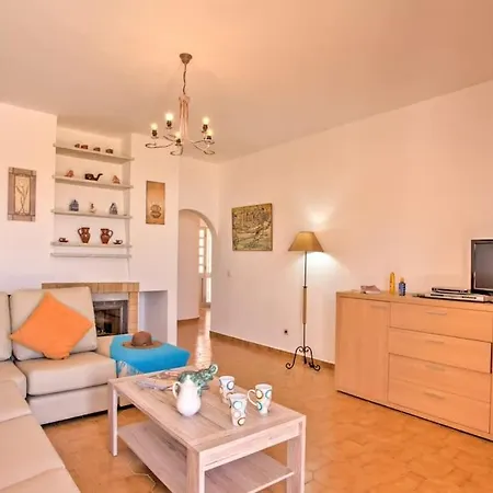 Guita Family House Вілла Албуфейра